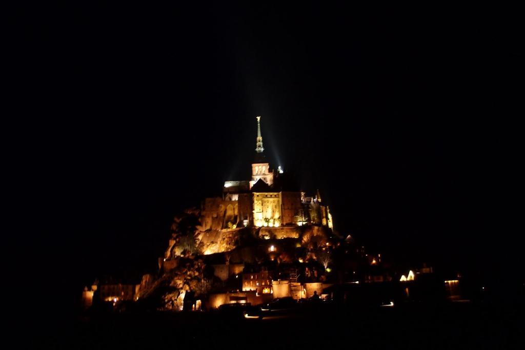 Bed and Breakfast Au Bon Accueil Saint-Marcan Екстер'єр фото