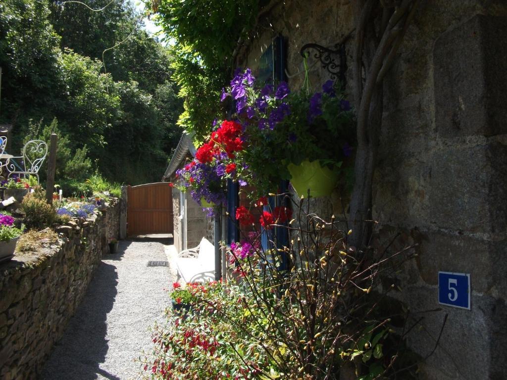 Bed and Breakfast Au Bon Accueil Saint-Marcan Екстер'єр фото